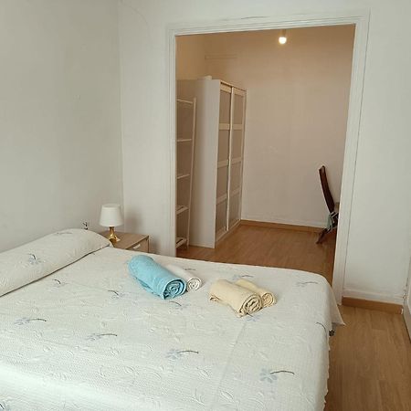 شقة Piso Antiguo, Muebles Viejos, Muy Sencillo, Alquilado En Invierno A Estudiantes, Sin Ascensor, Cocina Antigua A Gas, Edificio Muy Antiguo آكورونيا المظهر الخارجي الصورة