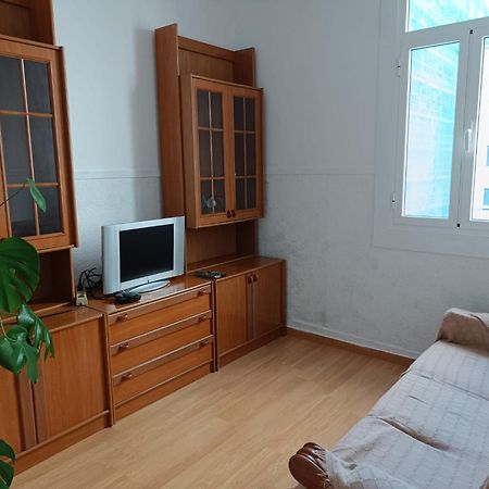 شقة Piso Antiguo, Muebles Viejos, Muy Sencillo, Alquilado En Invierno A Estudiantes, Sin Ascensor, Cocina Antigua A Gas, Edificio Muy Antiguo آكورونيا المظهر الخارجي الصورة