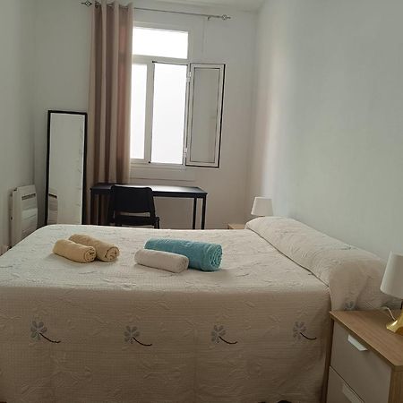 شقة Piso Antiguo, Muebles Viejos, Muy Sencillo, Alquilado En Invierno A Estudiantes, Sin Ascensor, Cocina Antigua A Gas, Edificio Muy Antiguo آكورونيا المظهر الخارجي الصورة