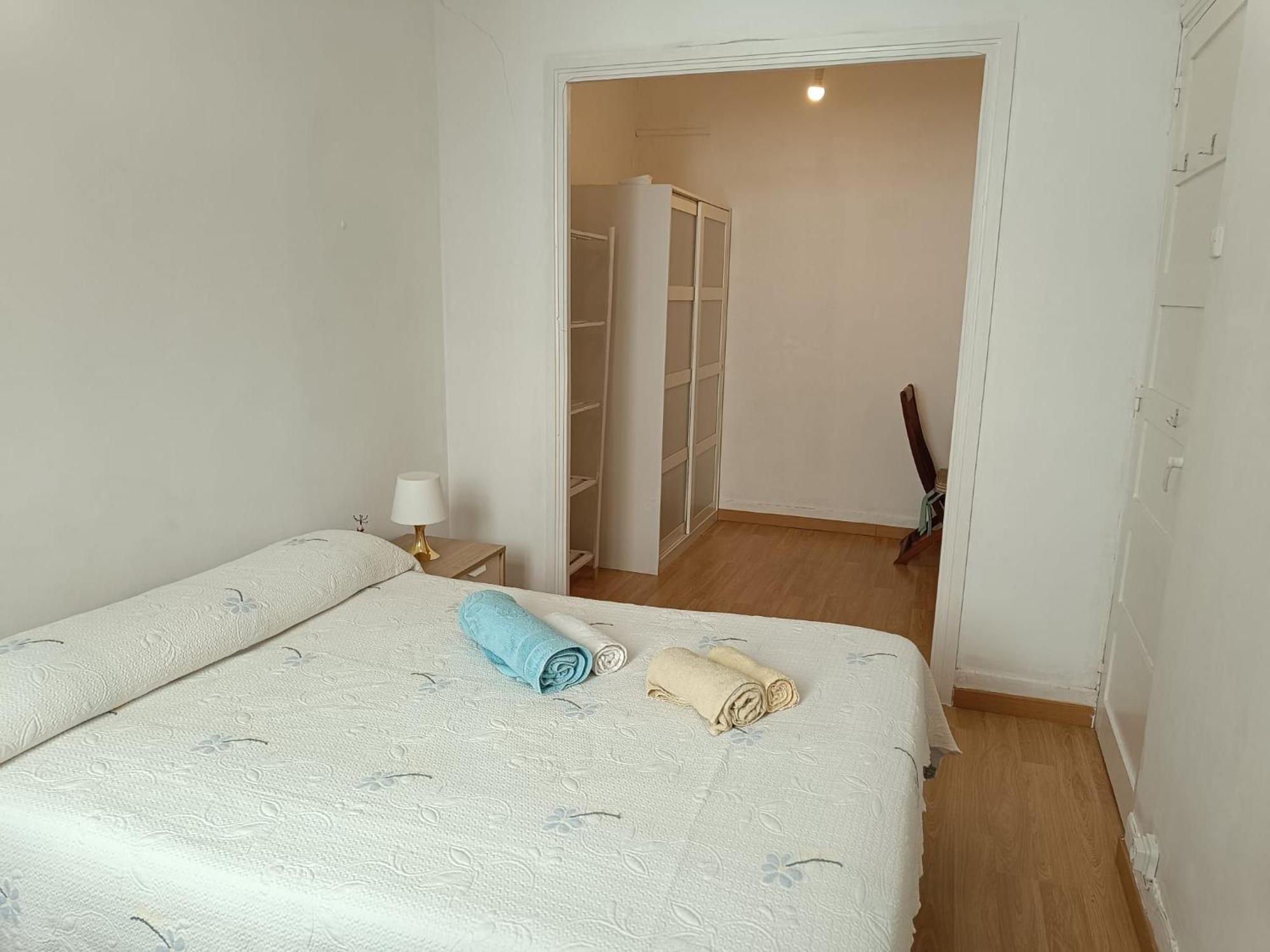 شقة Piso Antiguo, Muebles Viejos, Muy Sencillo, Alquilado En Invierno A Estudiantes, Sin Ascensor, Cocina Antigua A Gas, Edificio Muy Antiguo آكورونيا المظهر الخارجي الصورة